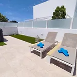 Luxury Rubicon Jacuzzi Y Piscina * 普拉亚布兰卡