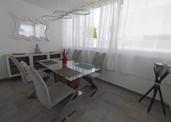 Luxury Rubicon Jacuzzi Y Piscina Villa *