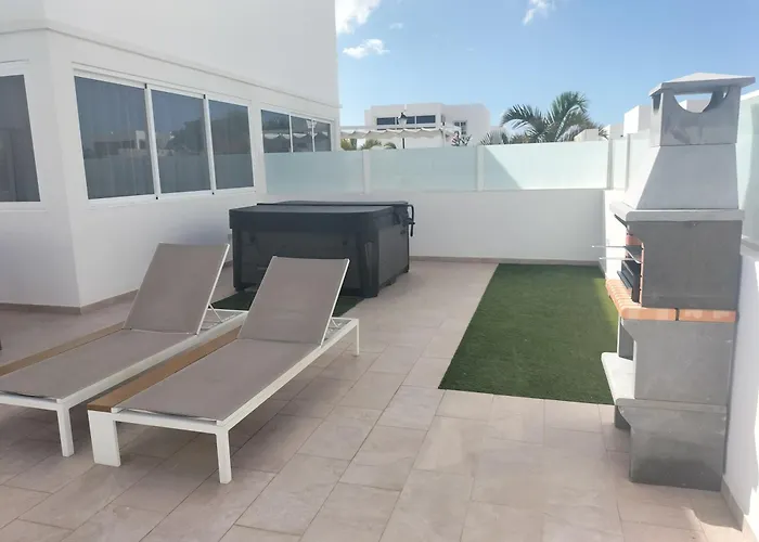 Luxury Rubicon Jacuzzi Y Piscina * Playa Blanca (Lanzarote)
